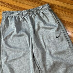 Men’s Nike therma fit pants size large